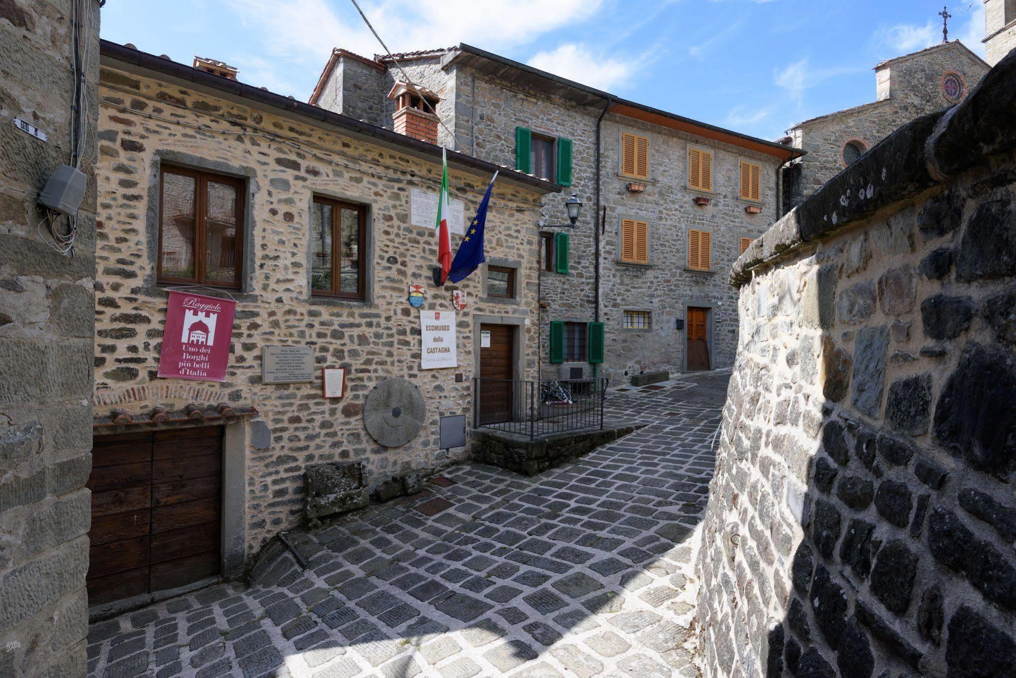 Borgo Dei Corsi Holiday House Reggiolo Exterior foto