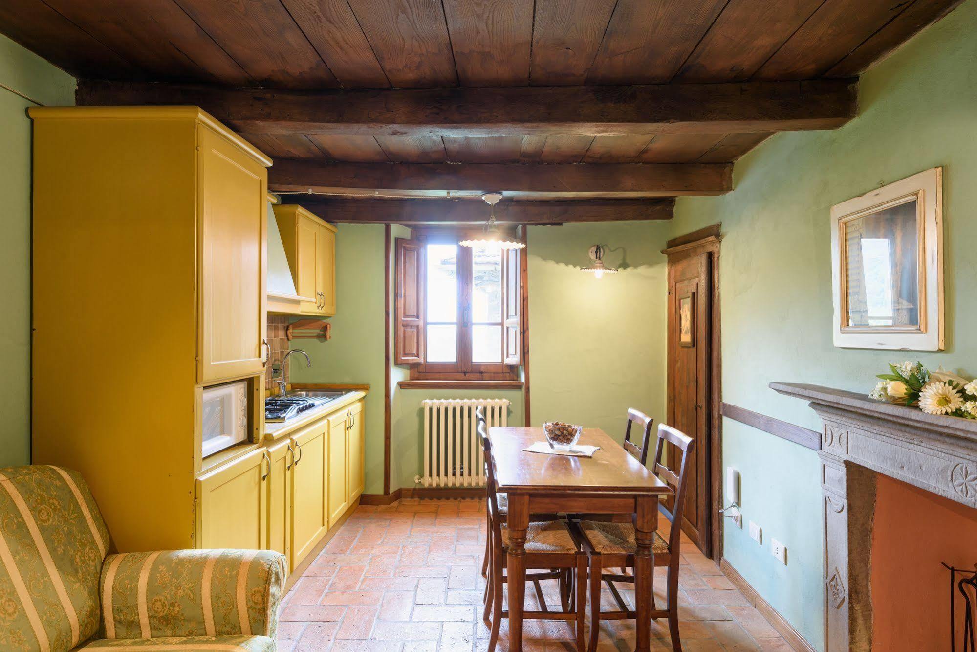Borgo Dei Corsi Holiday House Reggiolo Exterior foto